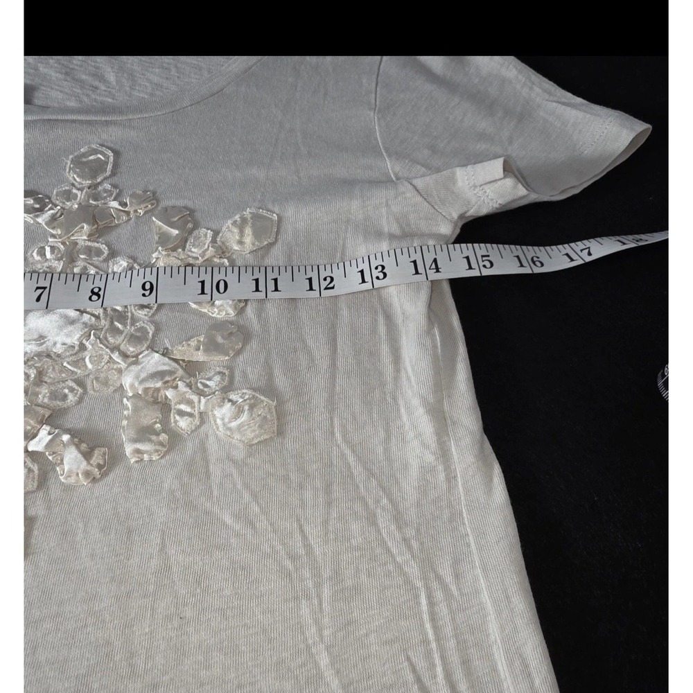 J Crew Factory Womans shirt XS Cotton With Raised Ribbon Embellishment beige - Picture 2 of 6